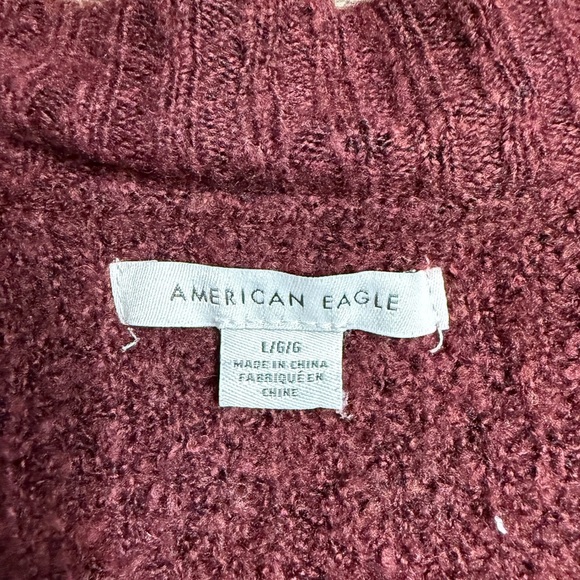 American Eagle Outfitters V-Neck striped sweater - Picture 5 of 9